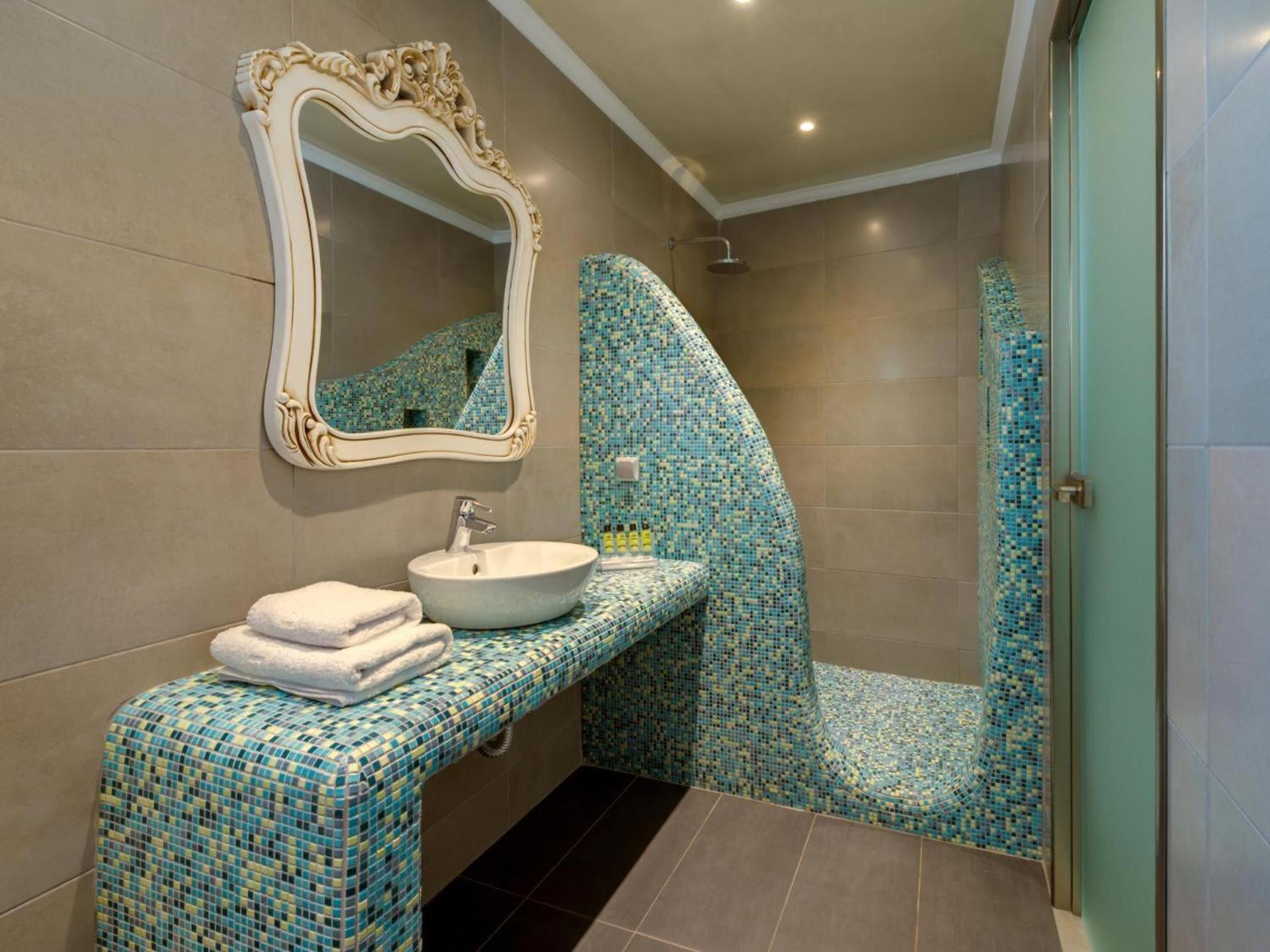 B Suites ฟิรา ภายนอก รูปภาพ