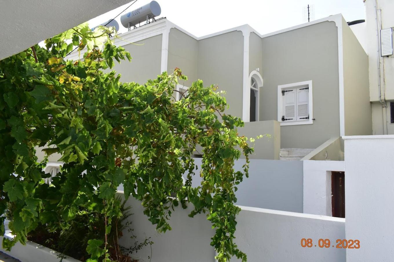 B Suites ฟิรา ห้อง รูปภาพ