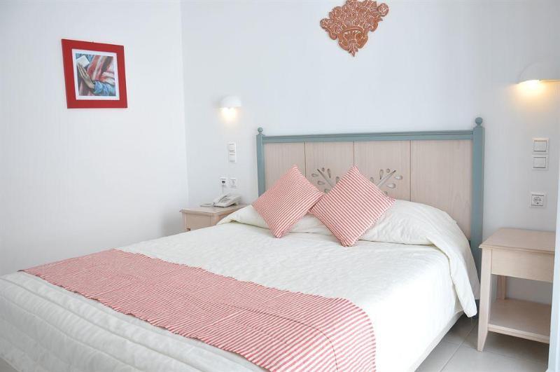B Suites ฟิรา ภายนอก รูปภาพ